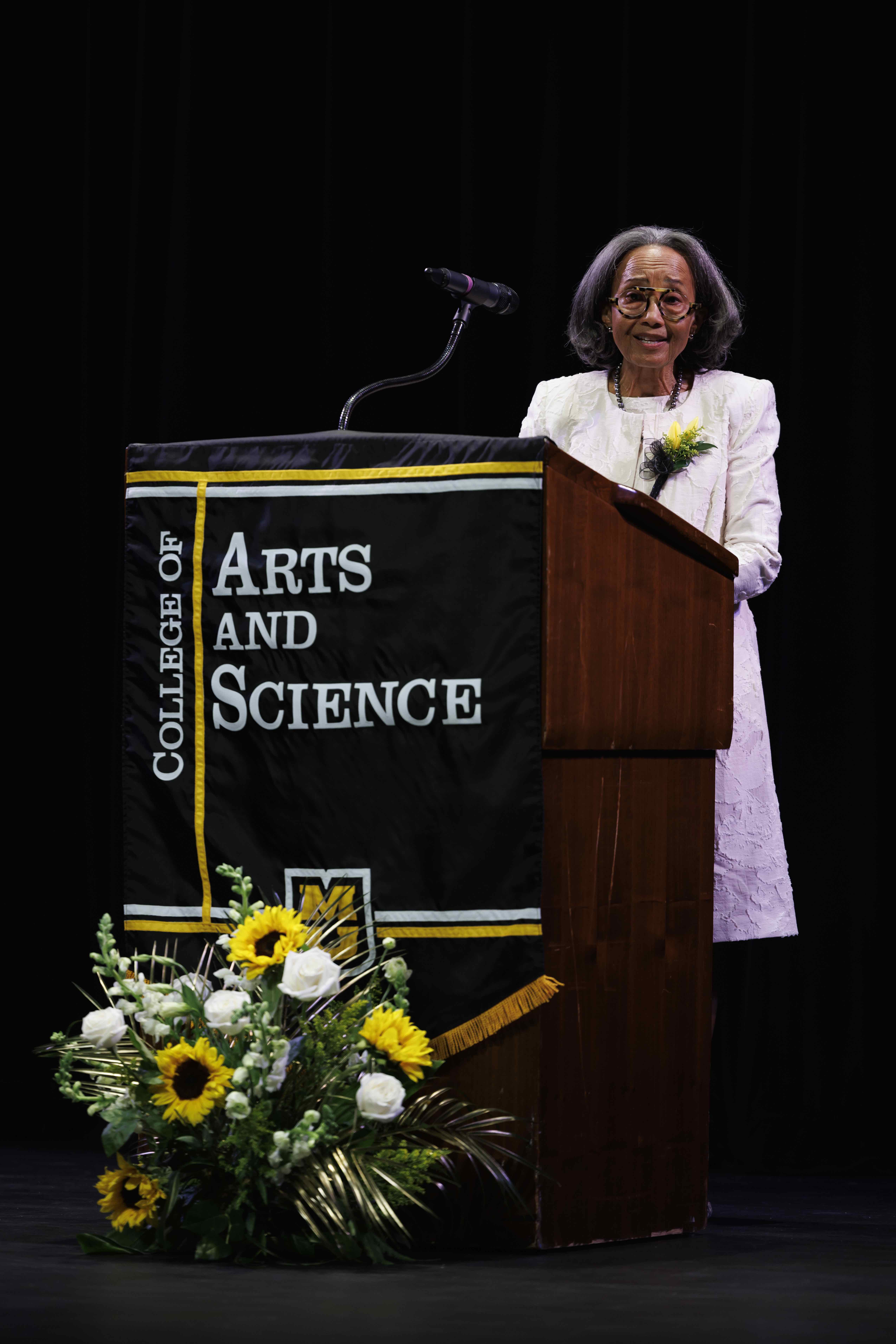 A&S Honorary Alumni Award Winner Wilma King accepting her award.
