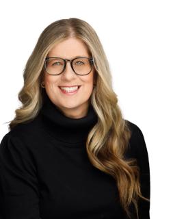 A photo of Amy Pfeffer